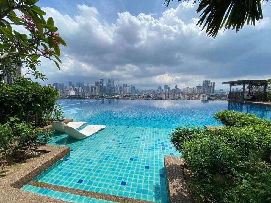 Datum Jelatek By Plush Kuala Lumpur Exterior photo